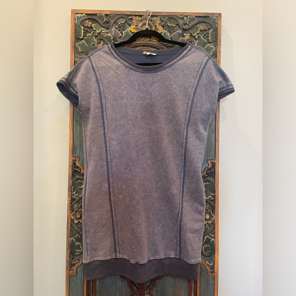 Mystree Oversized Top or Dress with pockets! Size S in the color denim (callout)